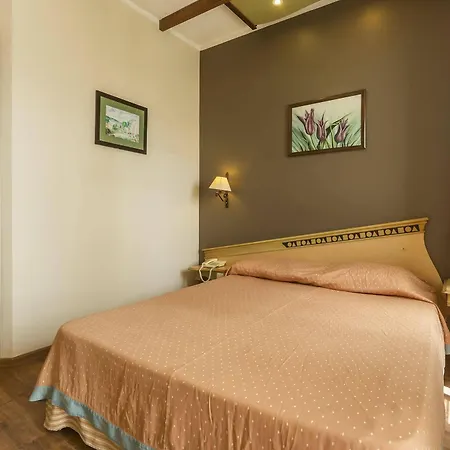 Ladonia Onderhan Hotell